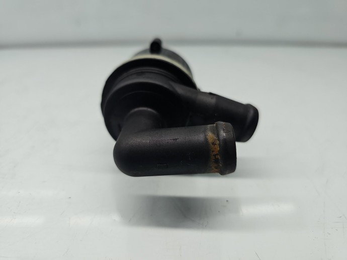 Pompa recirculare apa Skoda Superb II (3T4) [Fabr 2008-2015] 5N0965561A 2.0 TDI CFFB 103KW / 140CP