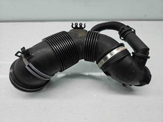 Tub admisie aer AUDI A3 (8V1) [Fabr 2012-prezent] 5Q0129635 2.0 TDI CRBC 110KW / 150CP