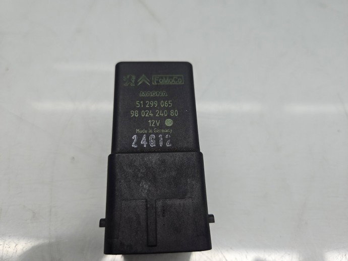 Releu PEUGEOT 3008 [Fabr 2009-2016] 9802424080