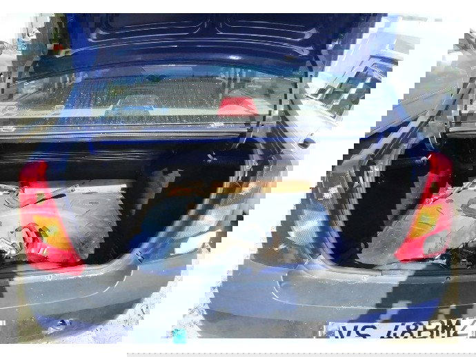 Cheder portbagaj Dacia Logan 1 1.4 benz OEM 2004-2012