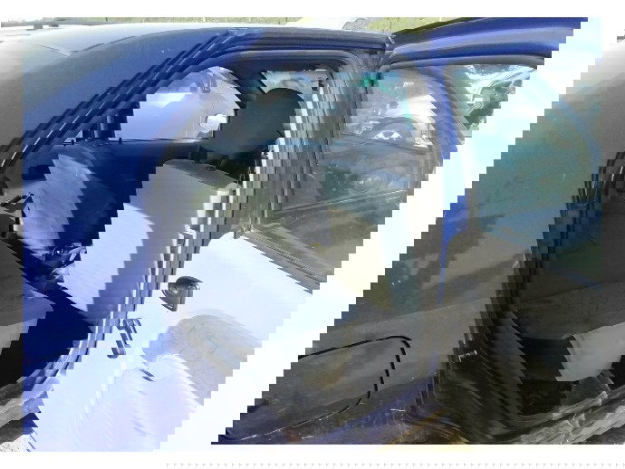 Cheder usa dreapta spate Dacia Logan 1 1.4 benz OEM 2004-2012