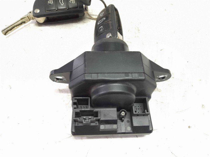 Contact cu cheie 4F0910131E Audi A6 (4F2, C6) [Fabr 2004-2010] 2.0 BRE