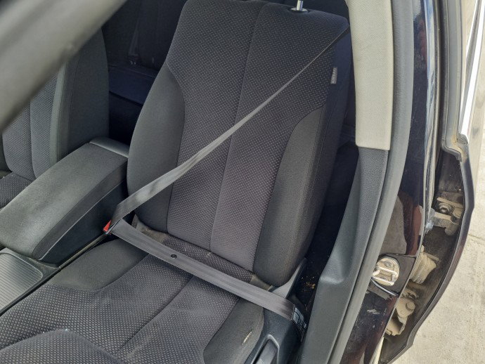 Centura stanga fata Volkswagen Passat B6 (3C2) [Fabr 2005-2010] OEM