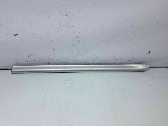 Ornament aripa dreapta fata Bmw 3 (E46) [Fabr 1998-2005] 354 Titansilber Met / 8208673