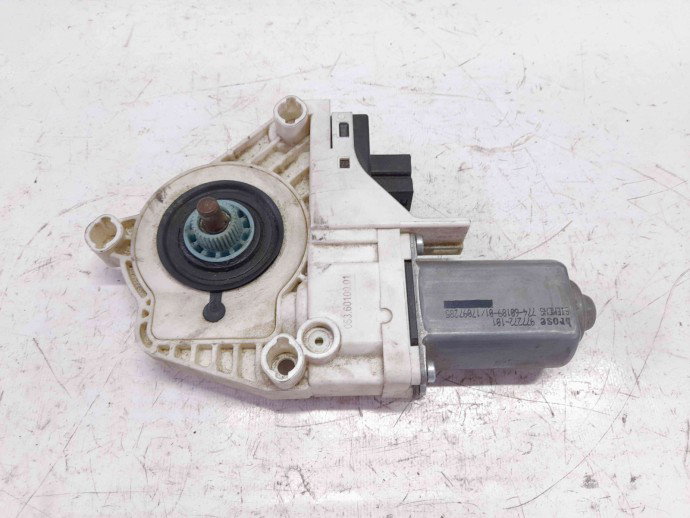 Motoras geam dreapta fata 4F0959802D Audi A6 (4F2, C6) [Fabr 2004-2010] 2.0 BRE