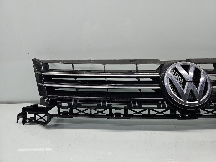Grila bara fata Volkswagen Touran (1T3) [Fabr 2010-2015] Facelift 1T0853651BQ