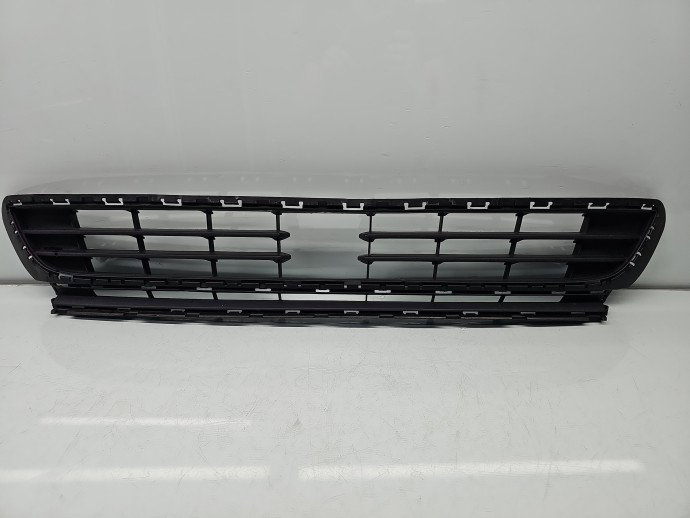 Grila bara fata Volkswagen Golf 7 (5G) [Fabr 2014-prezent] Hatchback 5G0853677B