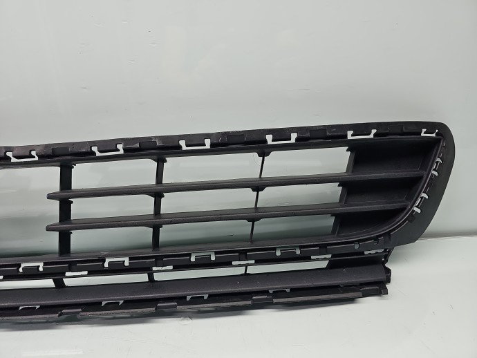 Grila bara fata Volkswagen Golf 7 (5G) [Fabr 2014-prezent] Hatchback 5G0853677B
