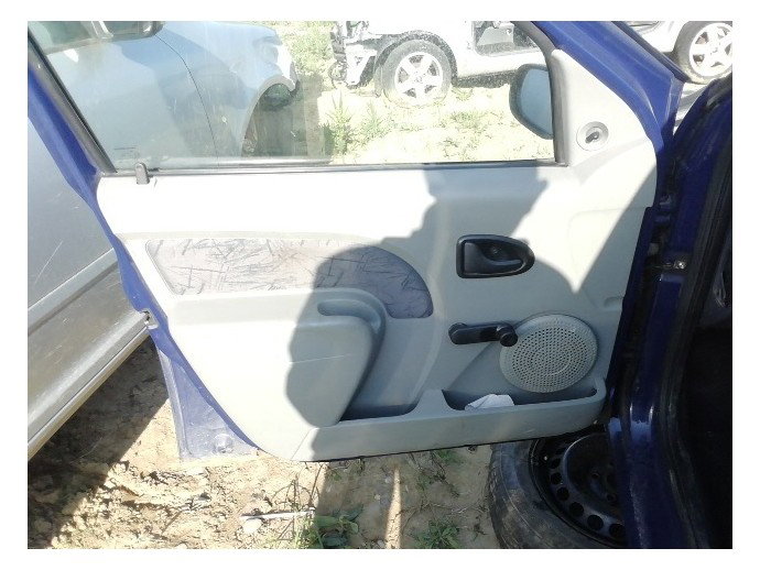 Fata usa stanga fata Dacia Logan 1 1.4 benz OEM 2004-2012