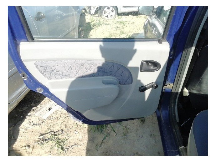 Fata usa stanga spate Dacia Logan 1 1.4 benz OEM 2004-2012