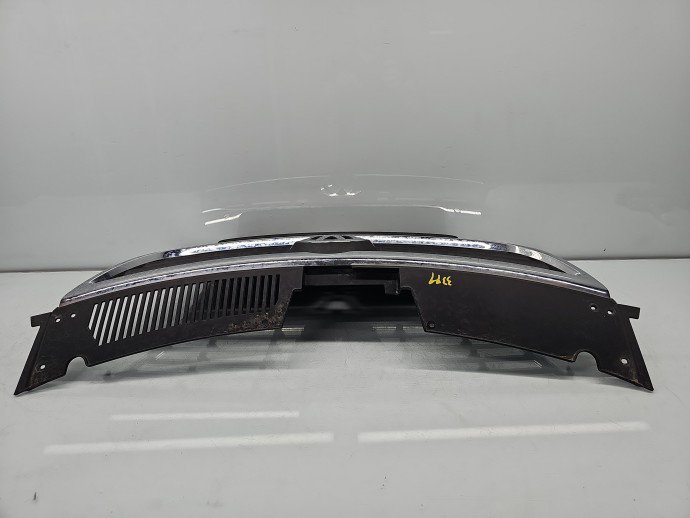 Grila bara fata Volkswagen Passat B6 (3C2) [Fabr 2005-2010] Break 3C0853651AF