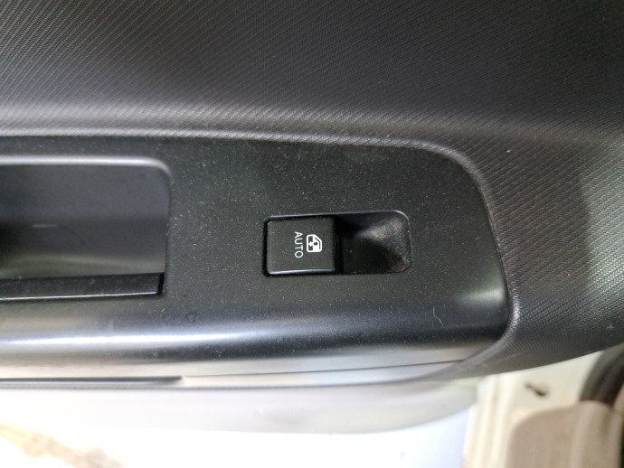 Buton geam stanga spate KIA Ceed (SW) [Fabr 2007-2012] OEM