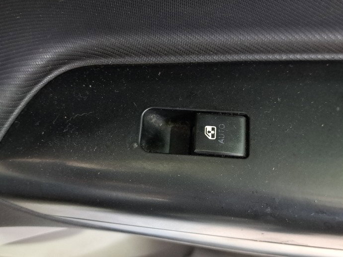 Buton geam dreapta fata KIA Ceed (SW) [Fabr 2007-2012] OEM