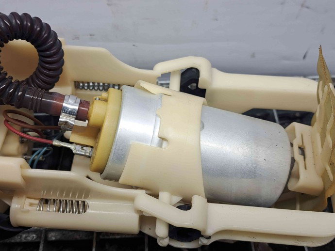 Pompa combustibil Bmw 3 (E46) [Fabr 1998-2005] OEM 2.0 N42  