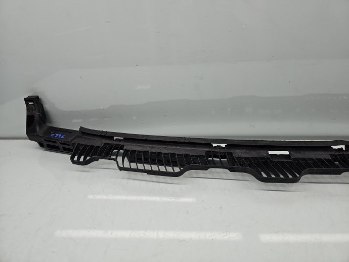 Suport central bara spate Volkswagen Golf 7 (5G) [Fabr 2014-prezent] Hatchback 5Q6807863A