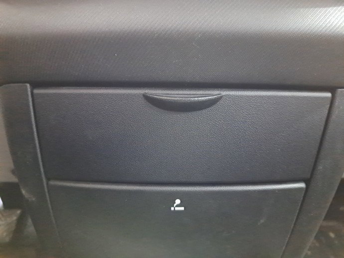Sertar bord KIA Ceed (SW) [Fabr 2007-2012] OEM