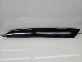 Ornament parbriz dreapta Skoda Fabia 2 (5J, 542) [Fabr 2007-2014] Hatchback 5J6853264A