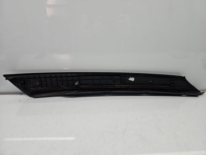 Ornament parbriz dreapta Skoda Fabia 2 (5J, 542) [Fabr 2007-2014] Hatchback 5J6853264A