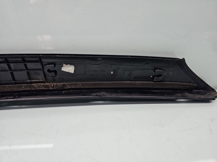 Ornament parbriz dreapta Skoda Fabia 2 (5J, 542) [Fabr 2007-2014] Hatchback 5J6853264A