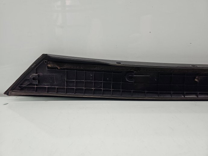 Ornament parbriz stanga Skoda Fabia 2 (5J, 542) [Fabr 2007-2014] Hatchback 5J6853263A
