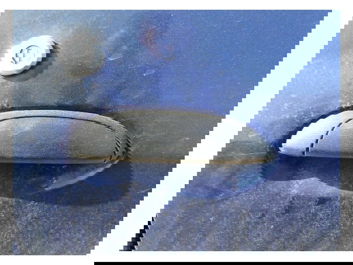 Maner exterior usa dreapta fata Dacia Logan 1 1.4 benz OEM 2004-2012