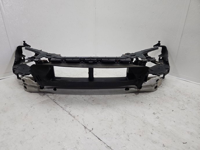 Trager Volvo V40 II [Fabr 2013-2019] Hatchback 31378700