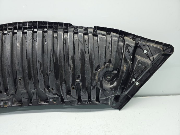 Scut sub bara Mercedes Clasa C (W204) [Fabr 2007-2014] A2045200723