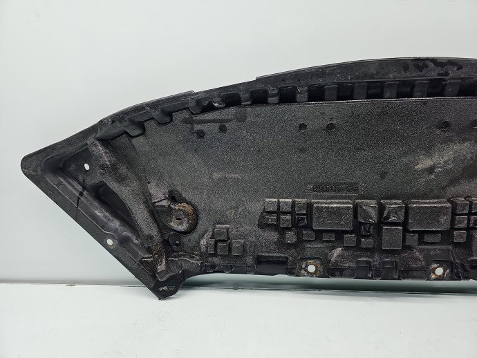Scut sub bara Mercedes Clasa C (W204) [Fabr 2007-2014] A2045200723