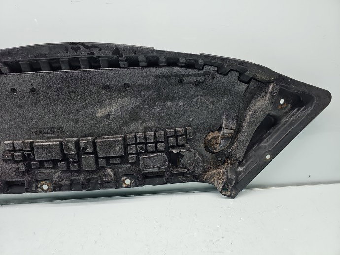 Scut sub bara Mercedes Clasa C (W204) [Fabr 2007-2014] A2045200723
