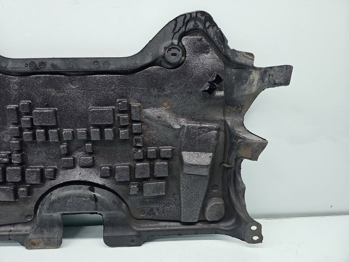 Scut motor Mercedes Clasa C (W204) [Fabr 2007-2014] A2045202623
