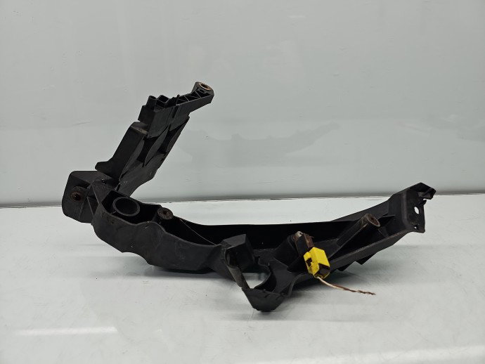 Suport far dreapta AUDI A4 (8K5, B8) Avant [Fabr 2008-2015] 8K0805608A