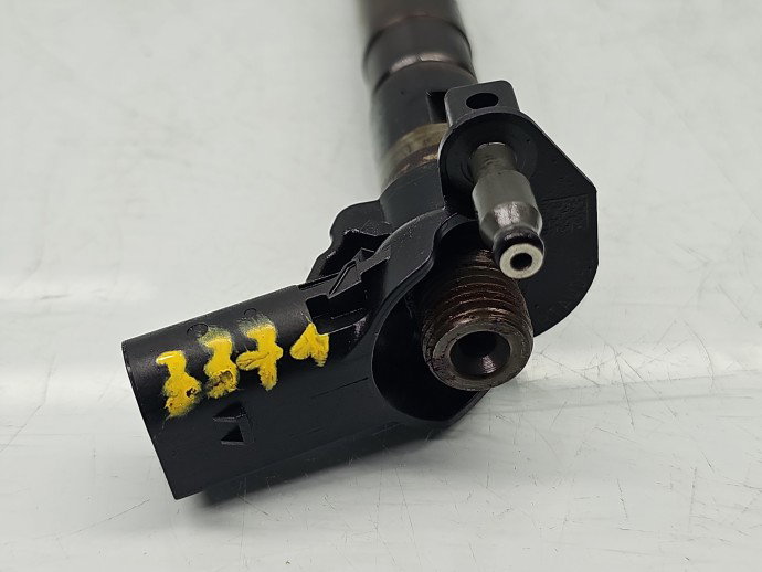 Injector Volkswagen Passat B6 (3C2) [Fabr 2005-2010] 03L130277 2.0 TDI CBB 125KW / 170CP
