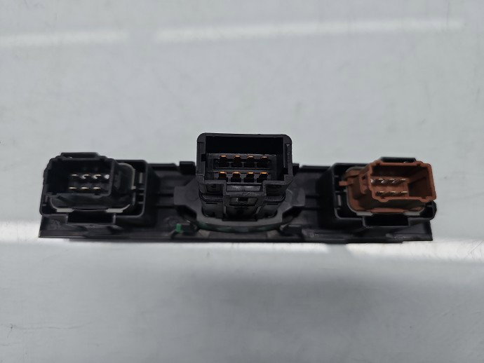 Butoane comenzi consola centrala Renault Symbol 2 [Fabr 2008-2012] OEM