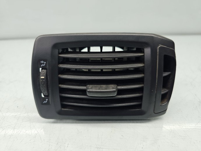 Grila aerisire dreapta Renault Symbol 2 [Fabr 2008-2012] 226377