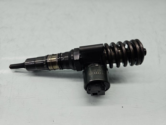 Injector JEEP Patriot [Fabr 2007-2011] 03G130073G 2.0 CRD BKD 103KW / 140CP