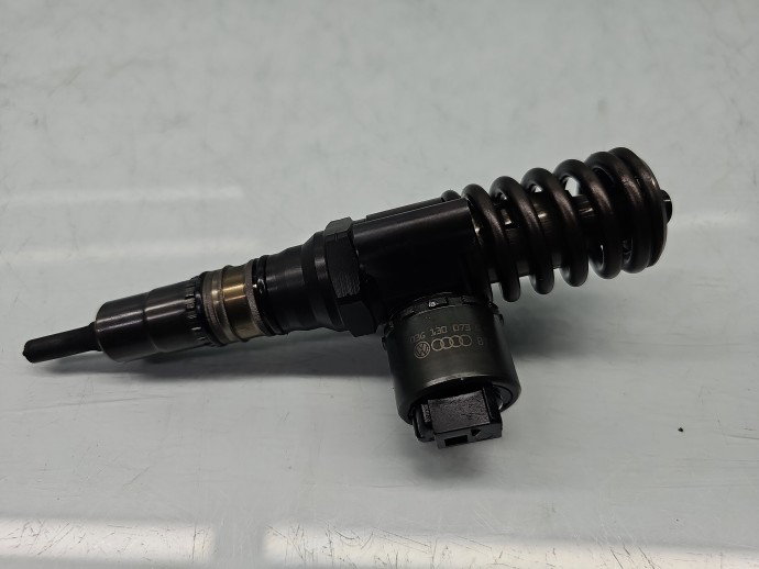 Injector JEEP Patriot [Fabr 2007-2011] 03G130073G 2.0 CRD BKD 103KW / 140CP