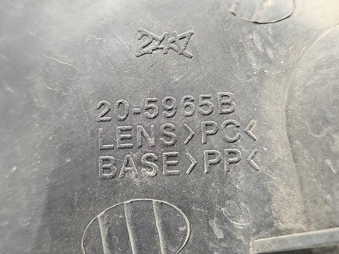 Far dreapta Volkswagen Polo (6N2) [Fabr 1995-2000] Coupe 20-5965B