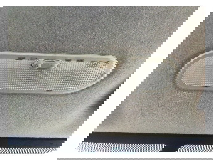 Plafoniera fata Dacia Logan 1 1.4 benz OEM 2004-2012