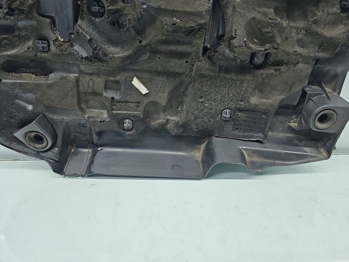 Capac motor AUDI A3 (8V1) [Fabr 2012-2017] 04L103925 1.6 TDI CLHA 77KW / 105CP