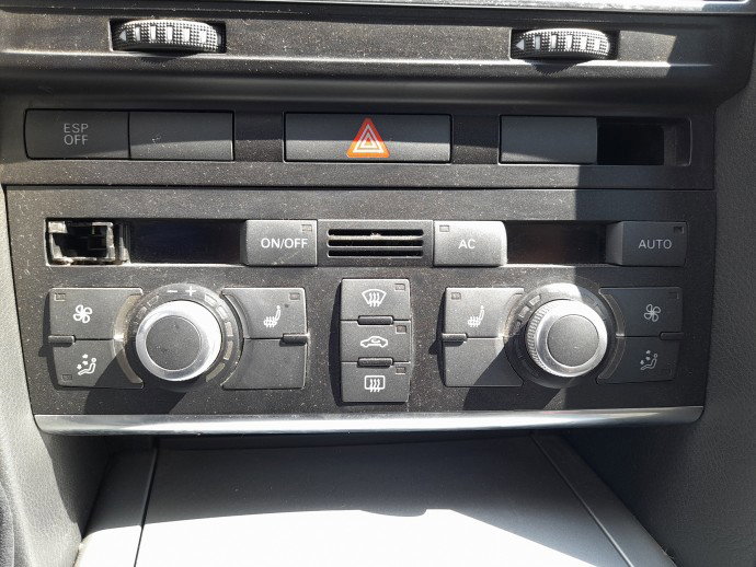 Panou comanda clima AUDI A6 (4F2, C6) [Fabr 2004-2010]