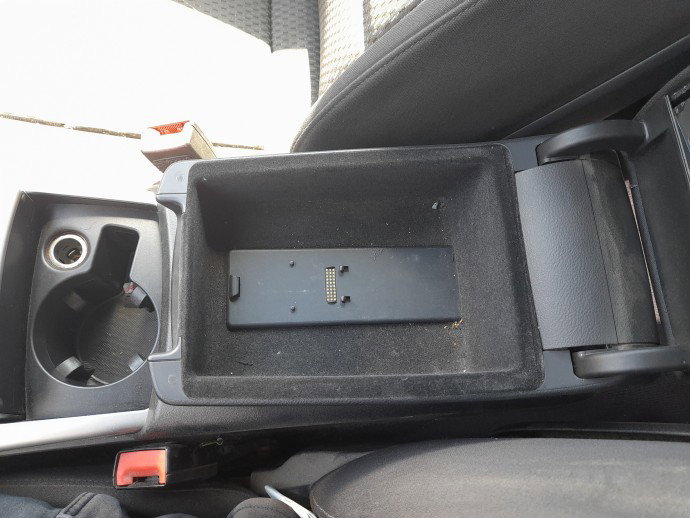 Consola centrala AUDI A6 (4F2, C6) [Fabr 2004-2010]