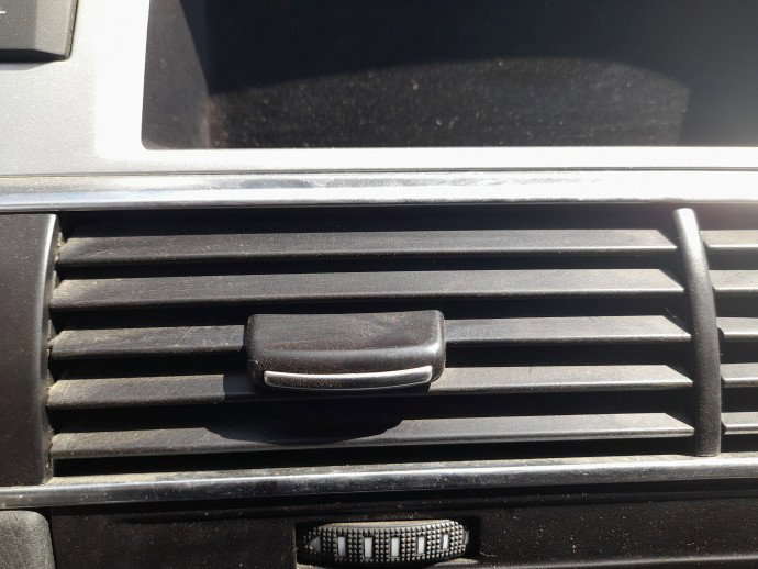 Grila aerisire centrala AUDI A6 (4F2, C6) [Fabr 2004-2010]