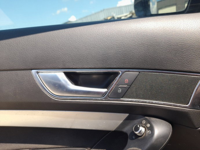 Maner interior stanga fata AUDI A6 (4F2, C6) [Fabr 2004-2010]