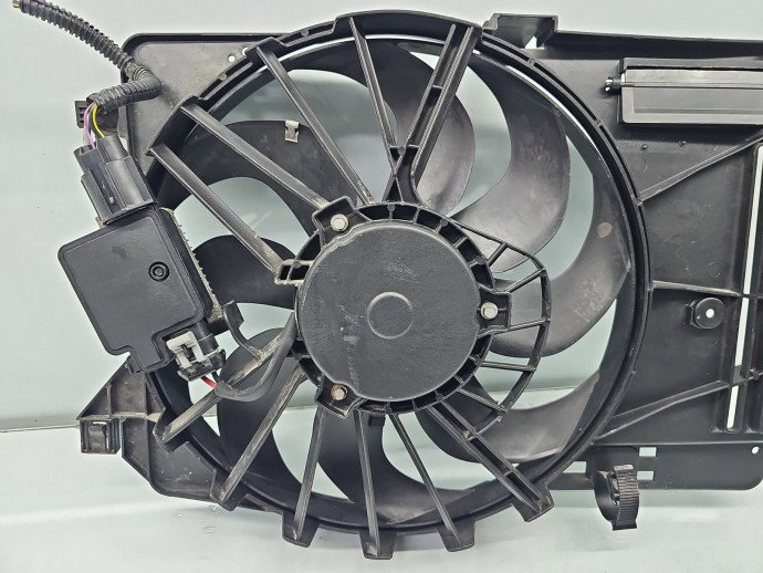 Electroventilator Ford Focus 3 [Fabr 2010-2018] 8V61-8C607-ED 1.6 TDCI T3DB 70KW / 95CP