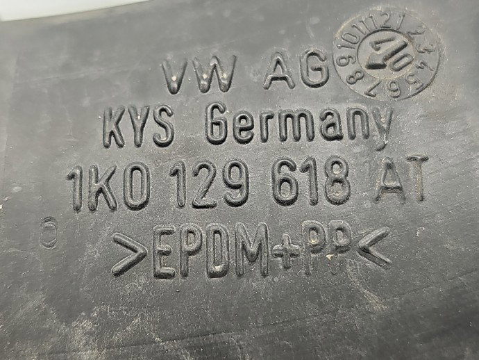 Tub admisie aer Volkswagen Passat B6 (3C2) [Fabr 2005-2010] 1K0129618AT 2.0 TDI 100 KW / 136 CP