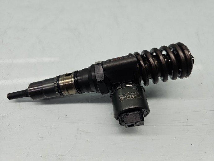 Injector AUDI A6 (4F2, C6) [Fabr 2004-2010] 03G130073G 2.0 CRD BKD 103KW / 140CP