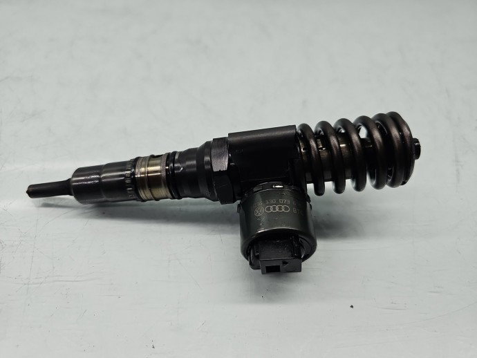 Injector AUDI A6 (4F2, C6) [Fabr 2004-2010] 03G130073G 2.0 CRD BKD 103KW / 140CP