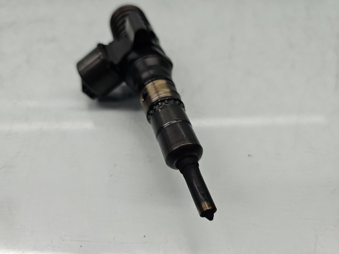 Injector AUDI A6 (4F2, C6) [Fabr 2004-2010] 03G130073G 2.0 CRD BKD 103KW / 140CP