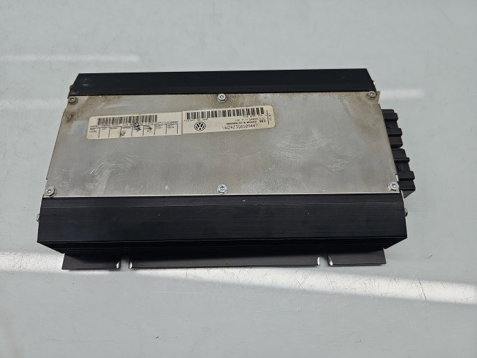 Amplificator audio Volkswagen Passat B6 (3C2) [Fabr 2005-2010] 3C0035456G