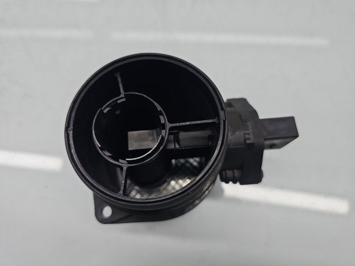 Debitmetru aer Volkswagen Passat B6 (3C2) [Fabr 2005-2010] 074906461B 2.0 TDI 100 KW / 136 CP